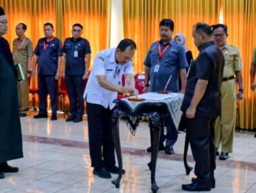 Bupati Pemalang Anom Widiyantoro secara resmi melantik Heriyanto