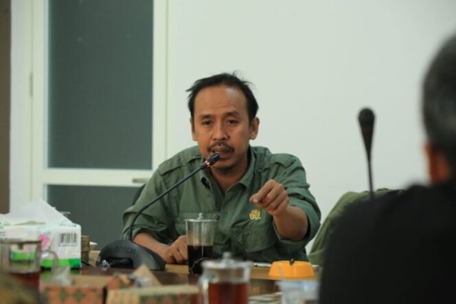 
					Politisi Partai Kebangkitan Bangsa (PKB), Heru Kundhimiarso