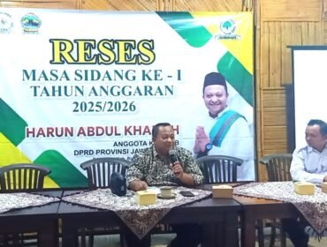 Anggota Komisi B DPRD Provinsi Jawa Tengah, Harun Abdul Khafizh dalam kegiatan Reses Masa Sidang I Tahun 2025–2026, yang digelar di salah satu rumah makan di Pemalang, pada Rabu (15/10/2025).
