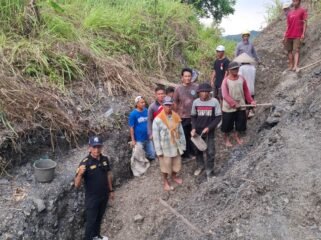 Anggota DPRD Pemalang Siswanto Tinjau Langsung Lokasi Bantuan Pipa Air untuk Warga Dukuh Sipring Bodeh
