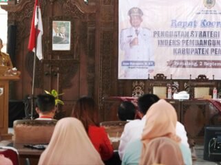 Bupati Pemalang Anom Widiyantoro saat membuka acara Rapat Koordinasi Penguatan Strategi Peningkatan IPM