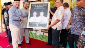 Penyerahan Lukisan Foto Bupati Tandai Peresmian Galeri Rumah Seni Pemalang