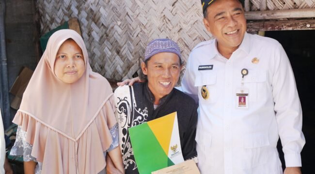 4 Warga Desa Randudongkal Terima Bantuan Renovasi Rumah Tidak Layak Huni