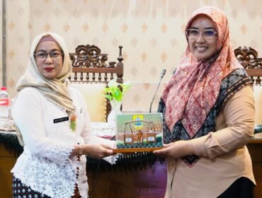 Kunker diterima langsung oleh Ketua Dekranasda Kabupaten Pemalang Noor Faizah Maenofie di Gedung Sasana Bhakti Praja, Jumat (21/11/2025).