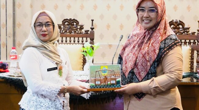 Kunker diterima langsung oleh Ketua Dekranasda Kabupaten Pemalang Noor Faizah Maenofie di Gedung Sasana Bhakti Praja, Jumat (21/11/2025).