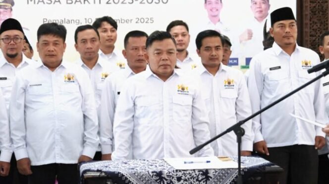 
					Pengurus Baru KADIN Pemalang Resmi Dilantik, Bupati Anom Harap Tak Vakum Setelah Dikukuhkan