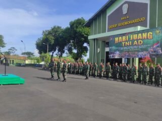 Upacara Peringatan Hari Juang Tentara Nasional Indonesia Angkatan Darat (TNI AD) Tahun 2025 digelar dengan khidmat di Lapangan Makodim 0711/Pemalang, pada Senin (15/12/2025).