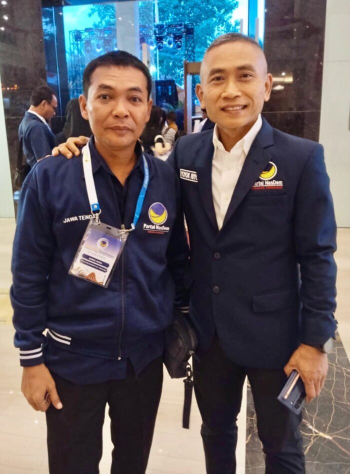 Ketua DPD Partai NasDem Kabupaten Pemalang, Nurul Huda dan Anggota DPR Yoyok Riyo Sudibyo