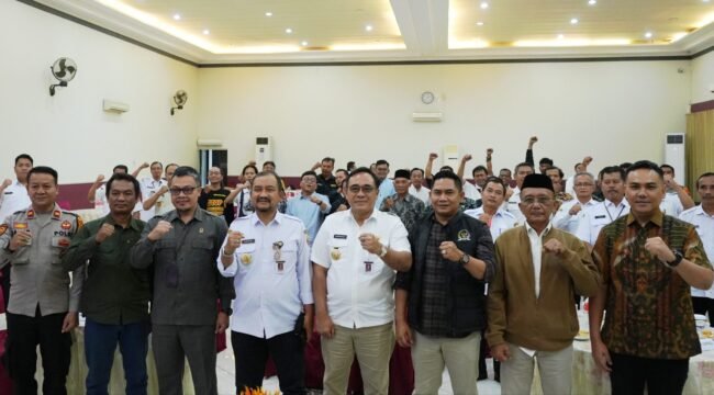 Ketua DPRD Pemalang dan Forkopimda mengelar media gathering di The Winner Premier Hotel, Rabu (31/12/2025).