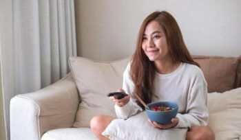 Nonton. (Foto dok: Freepik/