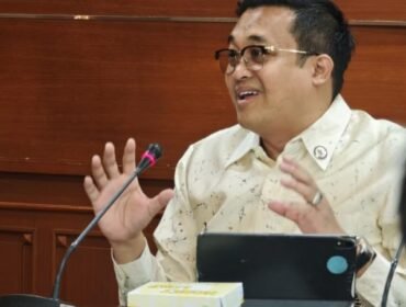 Wakil Ketua Komisi Komunikasi dan Edukasi Badan Perlindungan Konsumen Nasional Republik Indonesia (BPKN RI), Ir. Ferry Firmawan, Ph.D