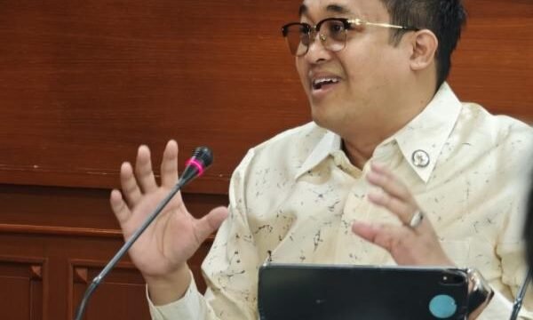 Wakil Ketua Komisi Komunikasi dan Edukasi Badan Perlindungan Konsumen Nasional Republik Indonesia (BPKN RI), Ir. Ferry Firmawan, Ph.D