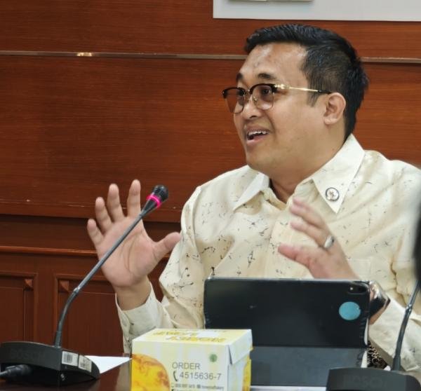 Wakil Ketua Komisi Komunikasi dan Edukasi Badan Perlindungan Konsumen Nasional Republik Indonesia (BPKN RI), Ir. Ferry Firmawan, Ph.D