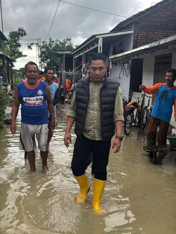 Wakil Ketua DPRD Pemalang Aris Ismail Monitoring Dampak Banjir di Desa Tambakrejo dan Wanamulya