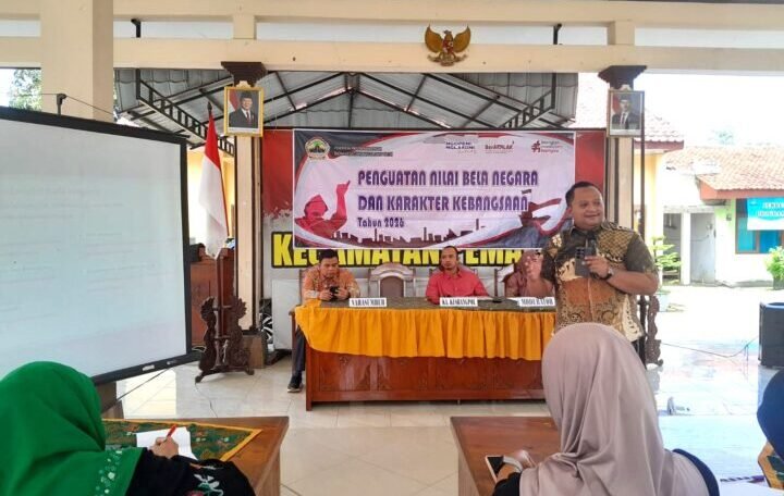 Anggota Komisi B DPRD Provinsi Jawa Tengah Harun Abdul Khafizh saat menyampaikan materi di Pendopo Kecamatan Pemalang, pada Sabtu (28/2/2026)