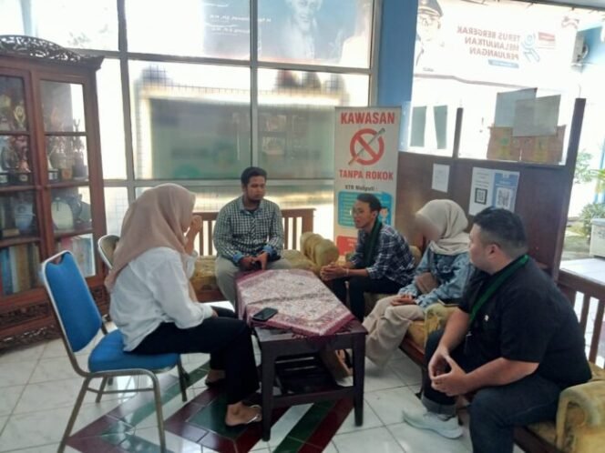 
					Himpunan Mahasiswa Islam (HMI) Cabang Pekalongan melakukan advokasi dan pengawalan terhadap korban dugaan pelecehan seksual online yang terjadi melalui media sosial.