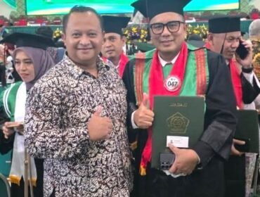 Anggota Komisi B DPRD Provinsi Jawa Tengah, Harun Abdul Khafidz, menyampaikan ucapan selamat dan sukses kepada Ketua DPD Partai Golkar Jawa Tengah, Mohammad Saleh, atas keberhasilannya meraih gelar Doktor (S3) Ilmu Hukum.