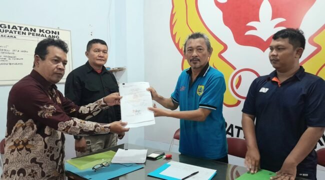 Kantongi Dukungan 32 Cabor, Prasetya Widyatmoko Kembalikan Formulir Calon Ketua KONI Pemalang