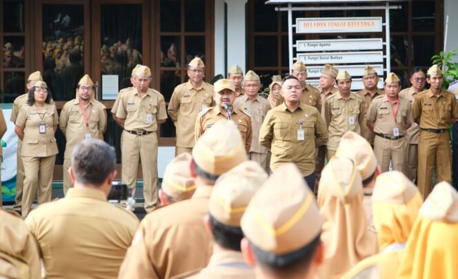 
					Bupati Anom Ajak ASN Pemalang Bantu Korban Bencana Alam di Sumatera
