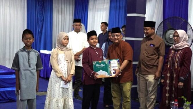 
					Semarak Ramadan, Perumda Air Minum Tirta Mulia Pemalang Santuni 365 Anak Yatim Piatu dan Lansia