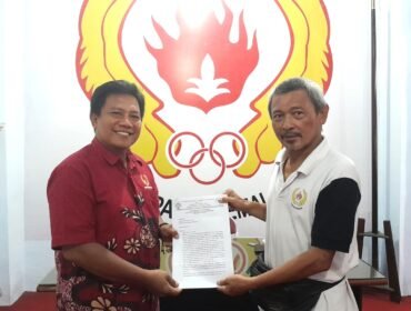 Agung Dewanto resmi mengambil formulir pendaftaran sebagai bakal calon Ketua Umum Komite Olahraga Nasional Indonesia (KONI) Kabupaten Pemalang periode 2026-2030, Senin (9/3/2026).
