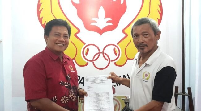 Agung Dewanto resmi mengambil formulir pendaftaran sebagai bakal calon Ketua Umum Komite Olahraga Nasional Indonesia (KONI) Kabupaten Pemalang periode 2026-2030, Senin (9/3/2026).