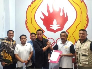 Hengki Wijaya, mendatangi Tim Penjaringan dan Penyaringan (TPP) pada Minggu malam (16/3/2026) sekitar pukul 23.54 WIB.