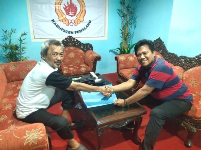 
					Agung Dewanto, memutuskan mengembalikan berkas formulir pendaftaran tanpa melampirkan dukungan dari cabang olahraga (cabor).