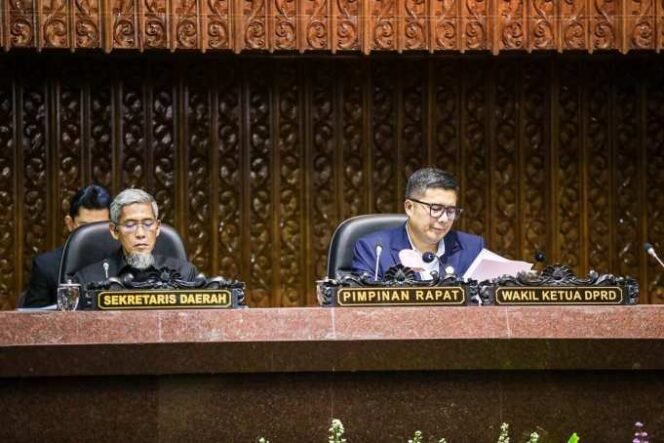 
					DPRD Jateng Sepakati Raperda Garis Sempadan, Mohammad Saleh: Lindungi Lingkungan dan Masyarakat