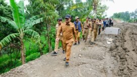 Bupati Anom Tinjau Pembangunan Jalan Baru Penghubung Wisnu–Majakerta