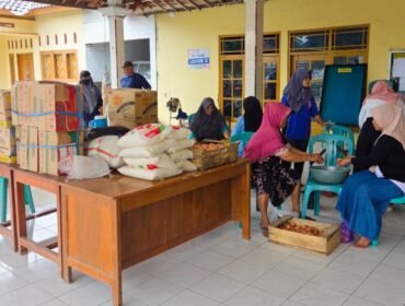 Pemkab Pemalang Dirikan Dapur Umum Bantu Korban Banjir Kecamatan Ulujami