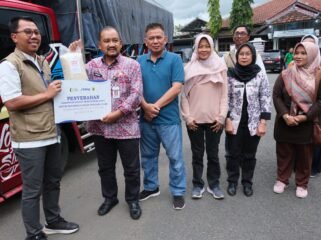 12 Ton Beras Disalurkan ke Pemalang, Bupati Sampaikan Terima Kasih