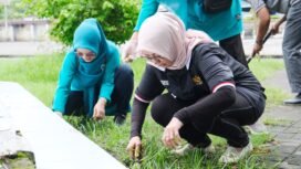 Ketua TP PKK Pemalang Gelar Jumat Bersih, Dukung Misi Rhapsodi