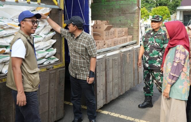 
					Bupati Anom Pastikan Bantuan Pangan Feb–Mar 2026 di Pemalang Telah Disalurkan