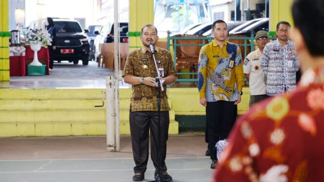 
					Bupati Pemalang Minta ASN Tetap Konsisten Layani Masyarakat di Tengah Kondisi Darurat