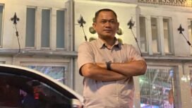 Pegiat lingkungan yang juga pengurus LSM Sahabat Alam Indonesia, Romi Indiarto