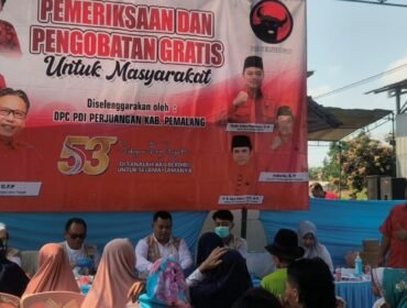 DPC PDI Perjuangan Pemalang Gelar Pengobatan Gratis dan Dapur Marhaen di Petarukan