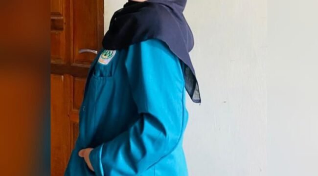 Sopy Khadijah 
UIN Sultanah Nahrasiah 
Fakultas Tarbiah dan Ilmu Keguruan prodi Tadris Bahasa Indonesia