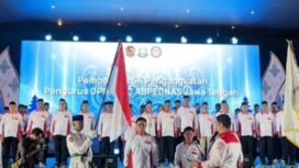 Senator DPD RI, Abdul Kholik, resmi dilantik sebagai Ketua Dewan Pimpinan Daerah (DPD) Asosiasi Badan Permusyawaratan Desa Nasional (ABPEDNAS) Jawa Tengah periode 2026-2031.