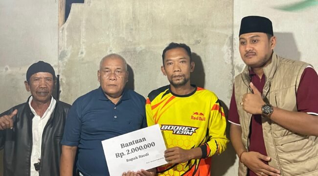 Peduli Warga, Fahmidh Dhuha Salurkan Bantuan Baznas untuk Warga Desa Danasari