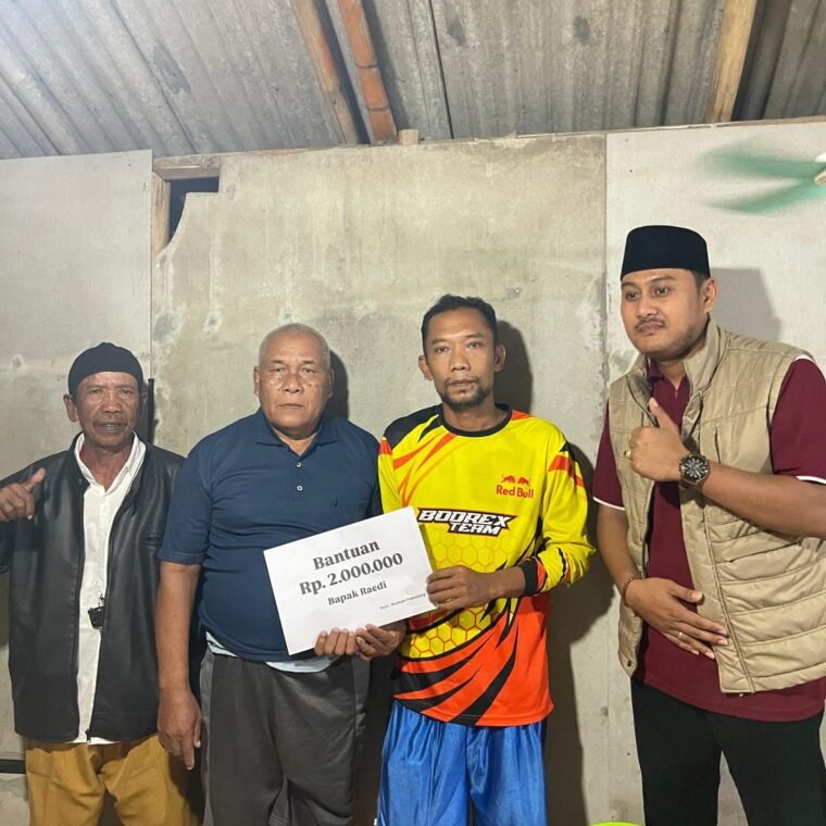 Peduli Warga, Fahmidh Dhuha Salurkan Bantuan Baznas untuk Warga Desa Danasari