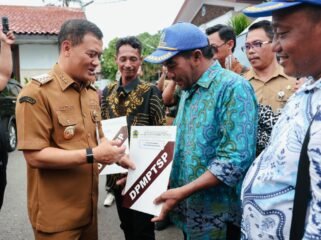 Gubernur Ahmad Luthfi Tegaskan Perizinan Kapal Nelayan Gratis, Minta Laporkan Jika Ada Pungutan