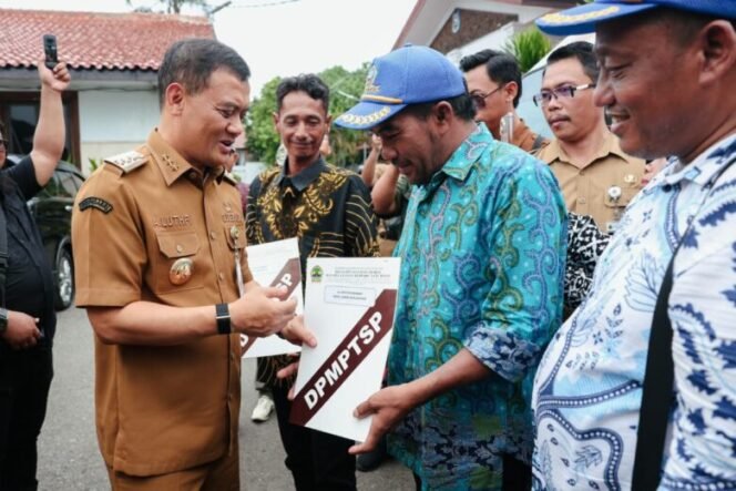 
					Gubernur Ahmad Luthfi Tegaskan Perizinan Kapal Nelayan Gratis, Minta Laporkan Jika Ada Pungutan