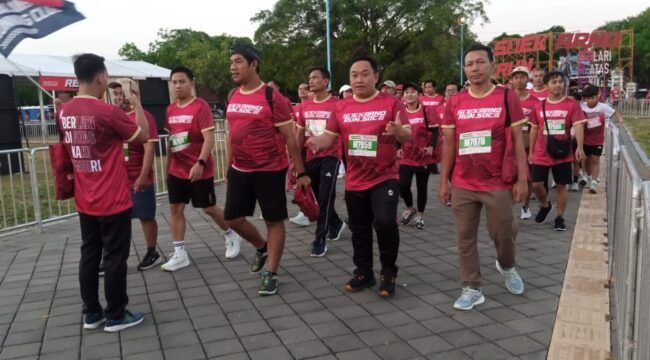 DPC PDI Perjuangan Pemalang Kirim 54 Pelari ke Soekarno Run 2026, Raden Rasya O Finis Posisi 18 dan Masuk 50 Besar