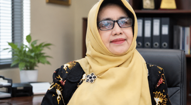 Prof. Dr. Hj.Yuyun Affandi, Lc. MA