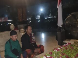 ​Aditya Padmanaba Ziarah ke Pusara Bung Karno, Teguhkan Semangat Persatuan dan Gotong Royong