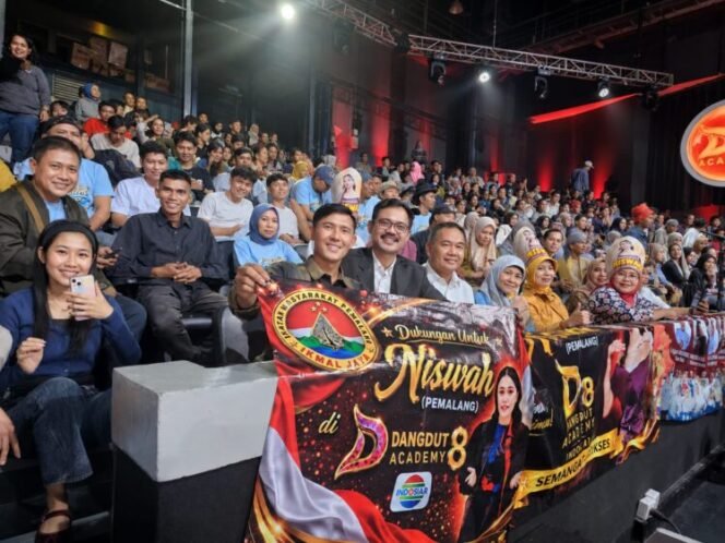 
					Ketua Umum IKMAL Jaya Berikan Dukungan Langsung untuk Niswah Asal Pemalang di Dangdut Academy 8 Indosiar