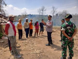 Kapolsek Jatinegara Iptu Marsono Memberikan edukasi kebakaran hutan dan lahan