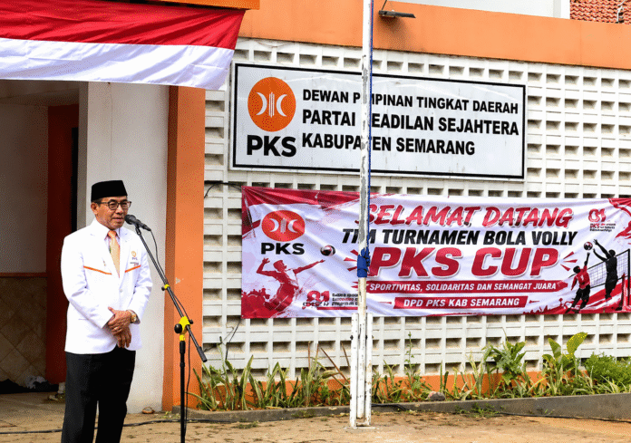Pimpin Upacara HUT ke-81 RI, Muh Haris Ajak Masyarakat Siapkan Generasi Indonesia Emas 2045
