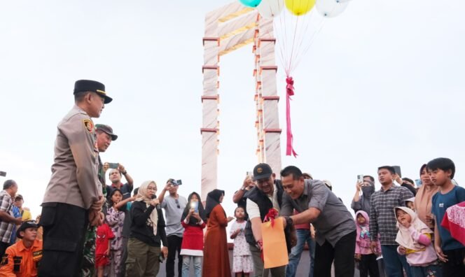 
					Alun-Alun Moga Direvitalisasi Swadaya, Bupati Pemalang Apresiasi Semangat Gotong Royong